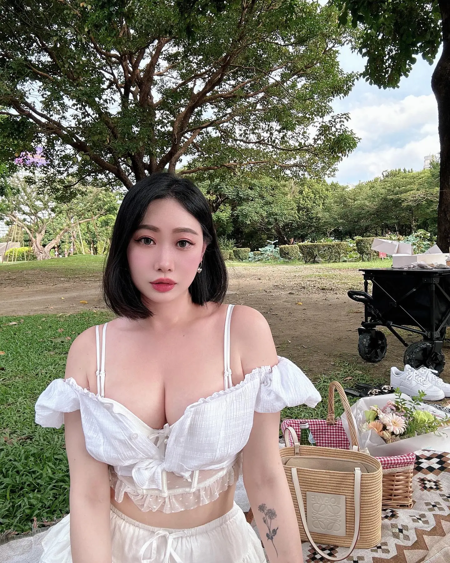 「详情介绍-「美图小说-「美图小说-迅雷下载-磁力-中学小处女-