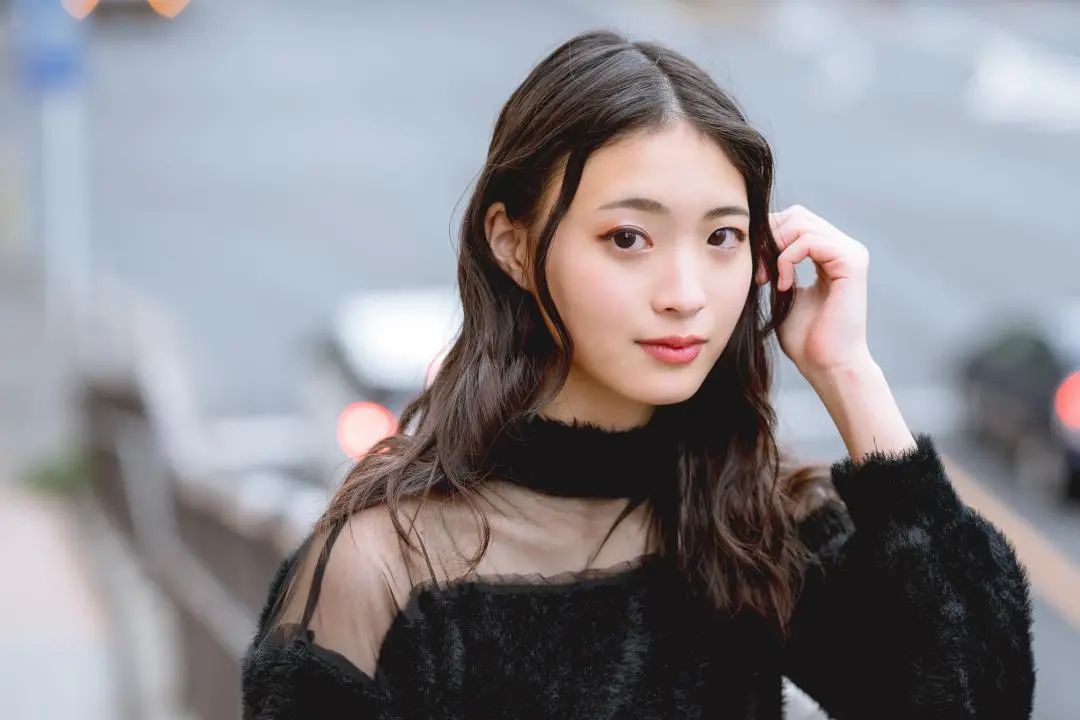 阿部サラ  17歳美少女气质外型让人无法招架