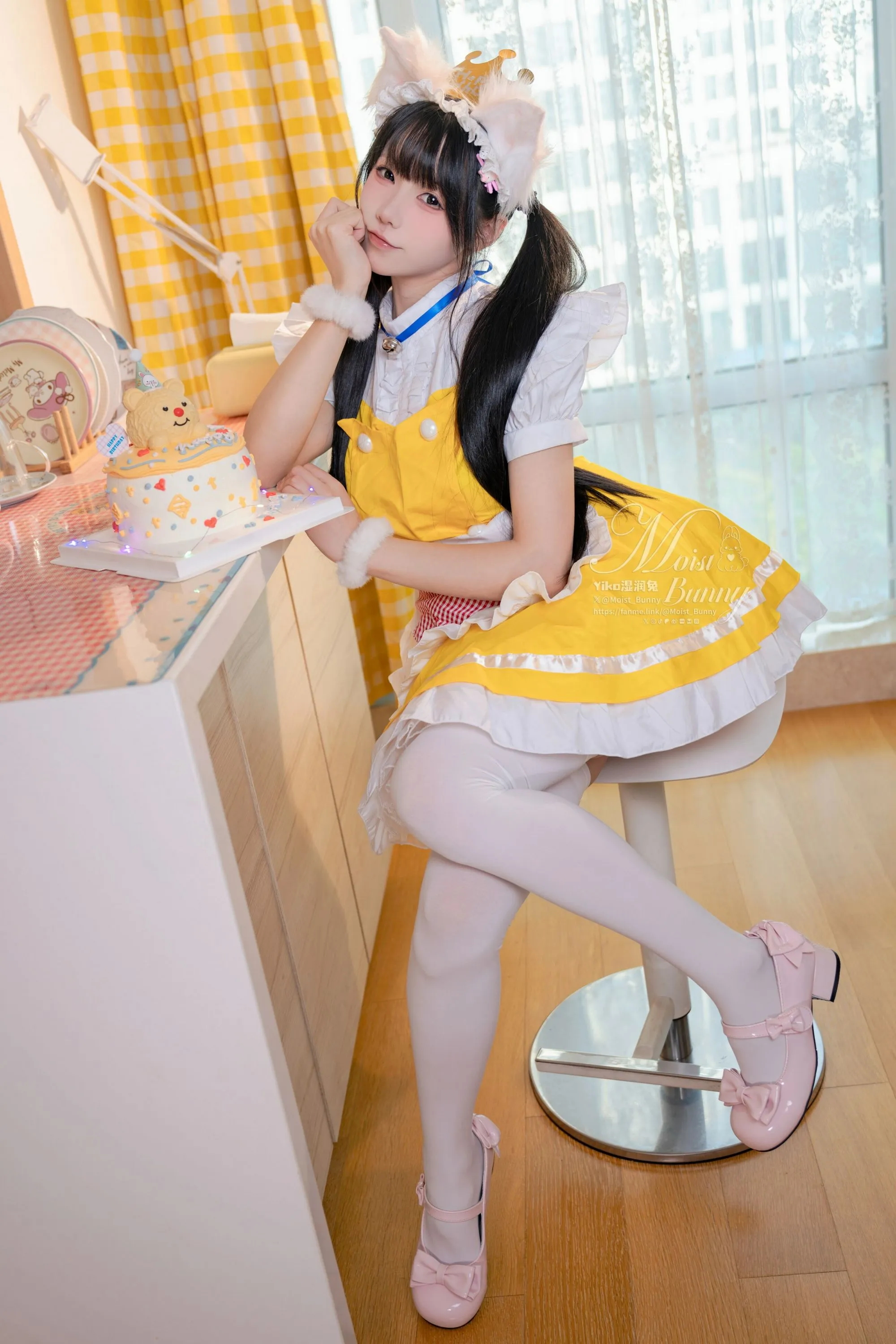 【网路收集系列】福利姬 咬一口兔娘《 兔子味蛋糕 》VIP福利帖全【72P】