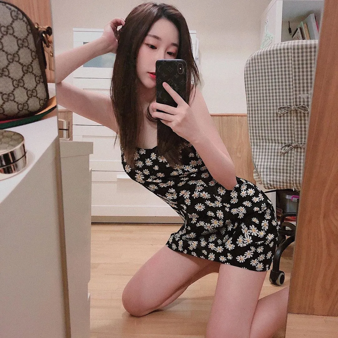 纱纱详情介绍-纱纱美图小说-纱纱美图小说-迅雷下载-磁力-中学小处女-