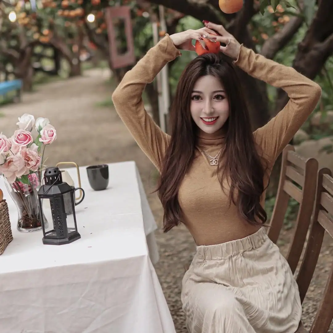 白皙美乳「Patty Hsu」微露酥胸诱惑致命