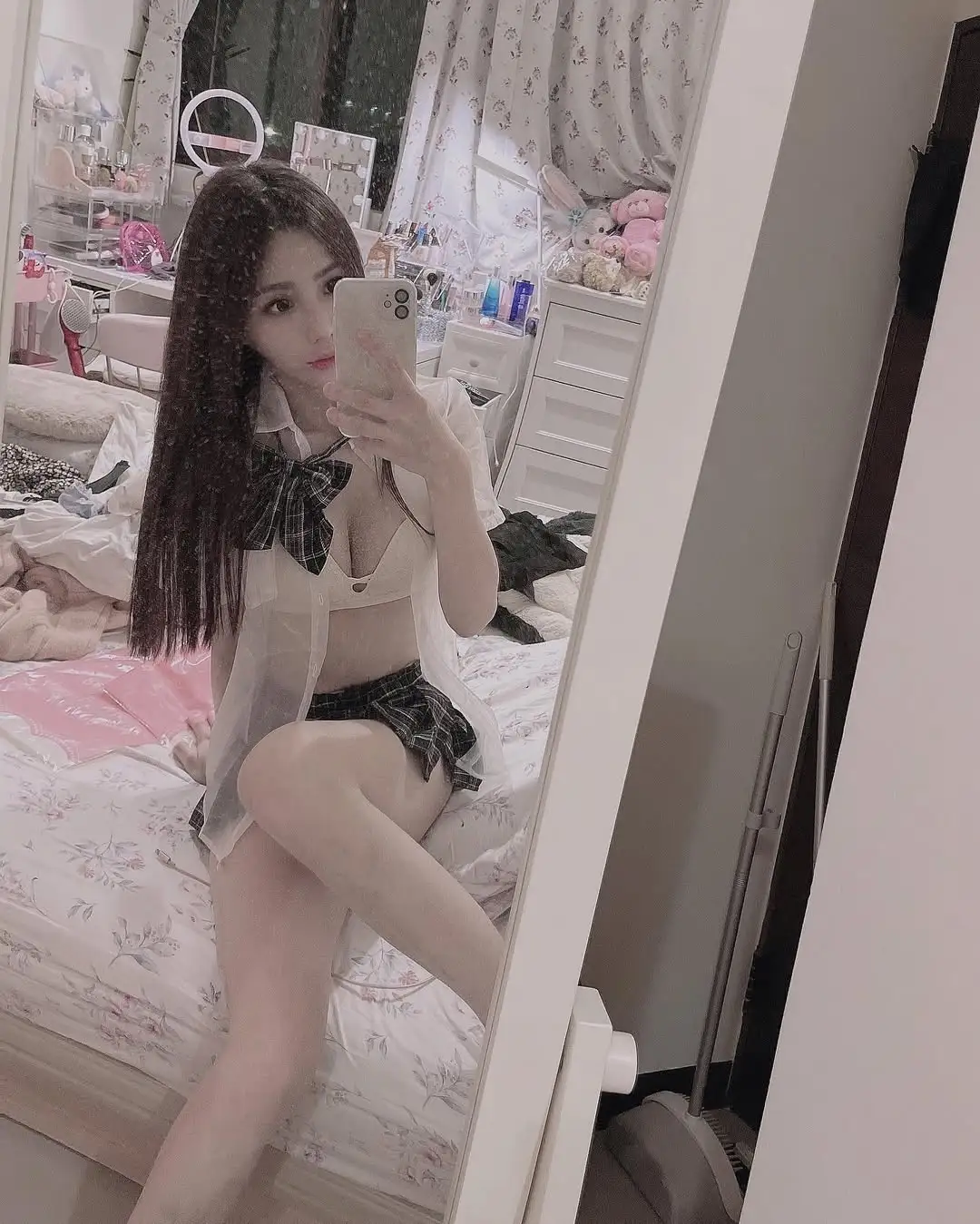 火辣身材「竺竺」极致诱惑的邪恶视角