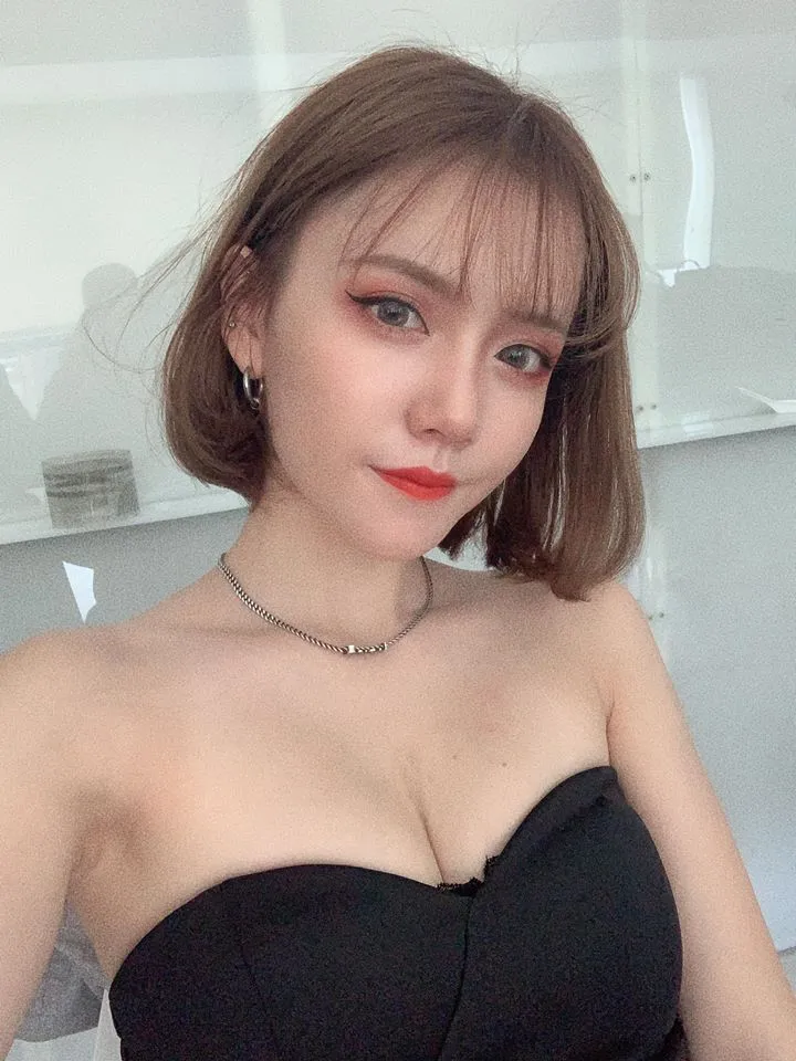 「头发长短」果然不是重点！正妹「酸酸」高颜值决定一切！「美胸、长腿」都加分-小湿妹图