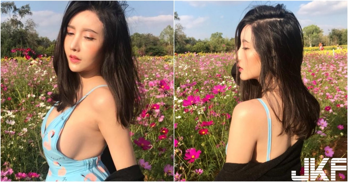 赏花惊见「洋装露奶妹」！不穿bra的极致美景！侧边空隙「浑圆美乳」跑出来啦！